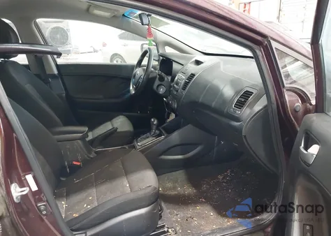 2017 Kia Forte Lx z USA, uszkodzony, nr VIN 3KPFK4A72HE157278